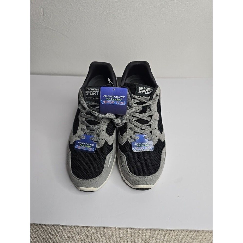 Brand New Skechers Sport Premium Lifestyle Footwear Size 9